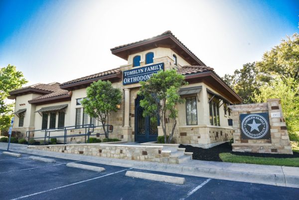 Tomblyn Family Orthodontics Steiner Ranch Office Tomblyn Family Orthodontics Tomblyn Family Orthodontics Steiner Ranch Office Austin Texas TX Orthodontist